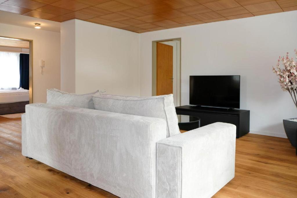 Ferienwohnung Mariposa Spiez Exterior foto